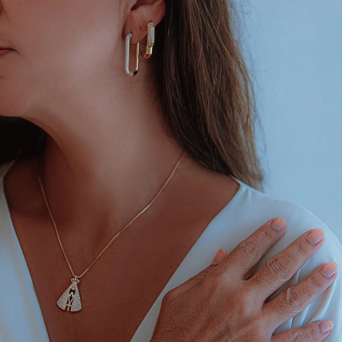 Brinco Argola Retangular Cravejado Zircônia