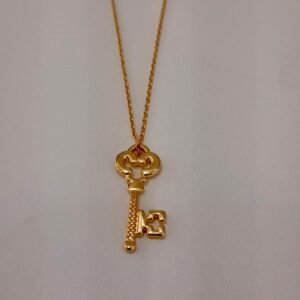 Colar com Pingente Chave